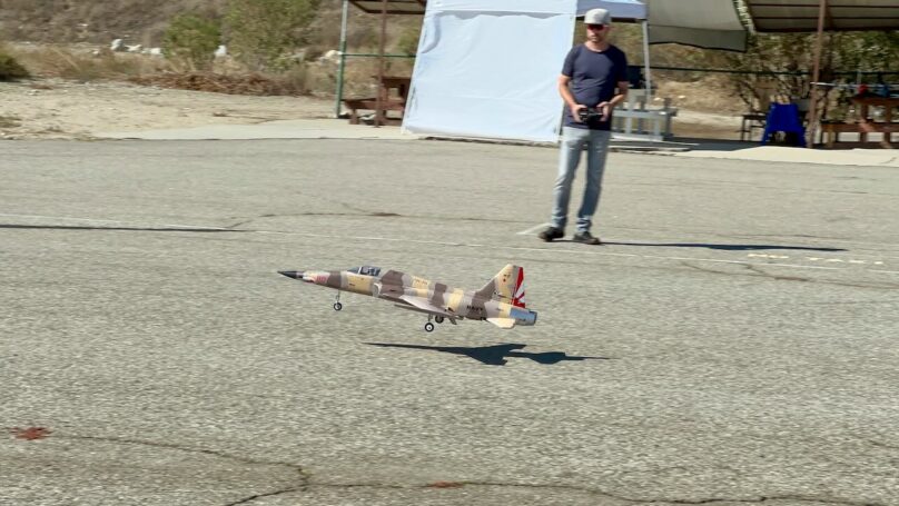 F-5 Tiger - Camo from Freewing / MotionRC - flown by Shayne B. - Robin's Field.